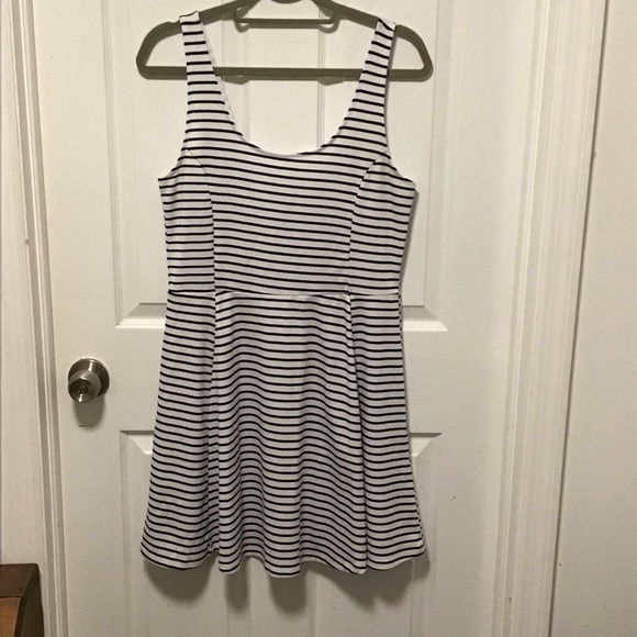 Divided Dress. Size 14 - Picture 1 of 6